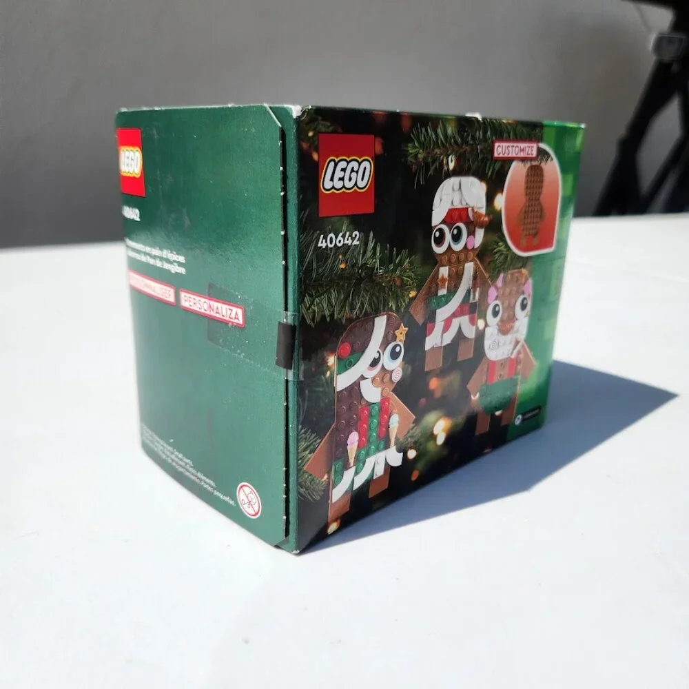 NEW Lego Gingerbread Ornaments Christmas Tree Decor Building Set 40642 Includes